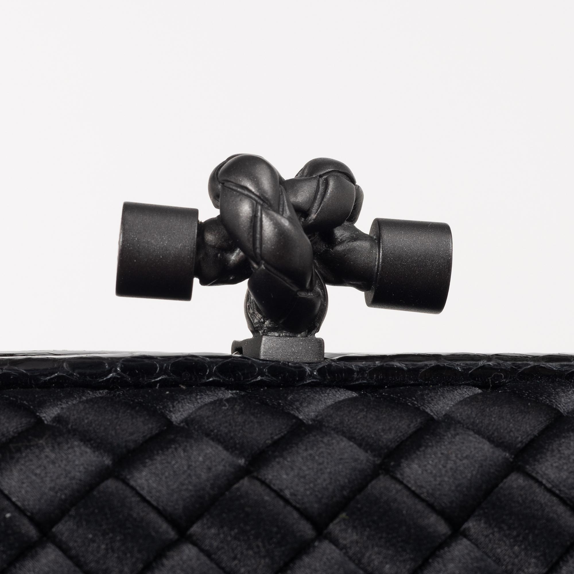 Bottega Veneta clutch, "Knot".
