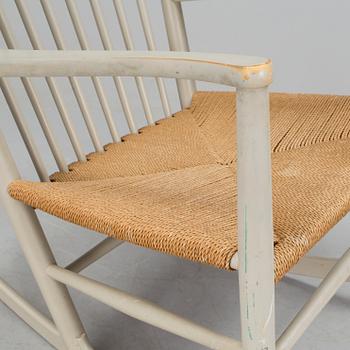 HANS J. WEGNER, gungstol, "J-16", Danmark. Modellen formgiven 1944.