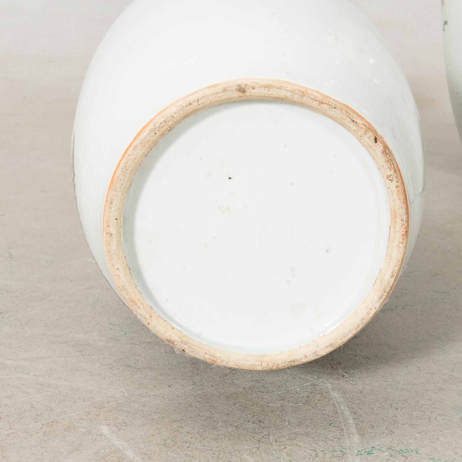 Golvvaser ett par Kina 1900-tal porslin.