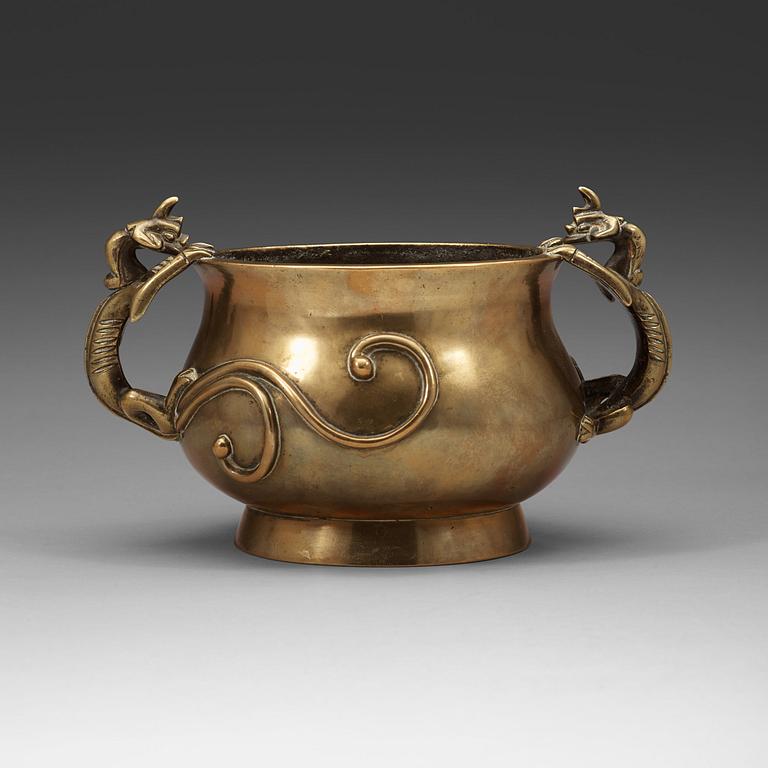 A bronze censer, Qing dynasty (1644-1912).