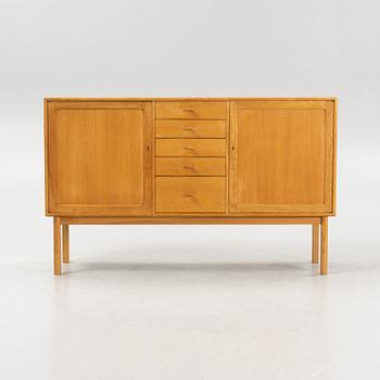 Sven Engström och Gunnar Myrstrand, an oak veneered sideboard, for Bodafors, dated 1962.