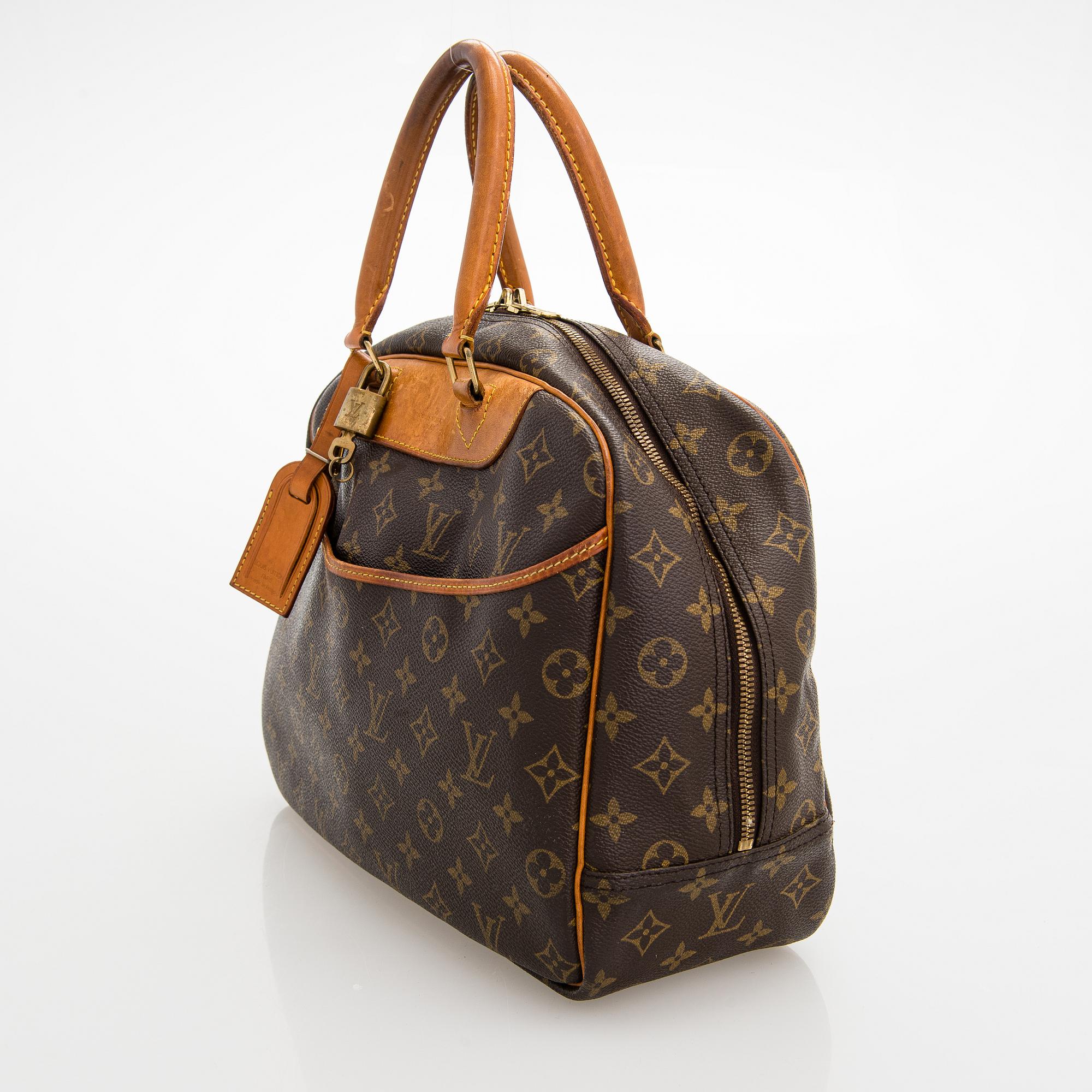 Louis Vuitton, A Monogram 'Deauville' Bag. - Bukowskis