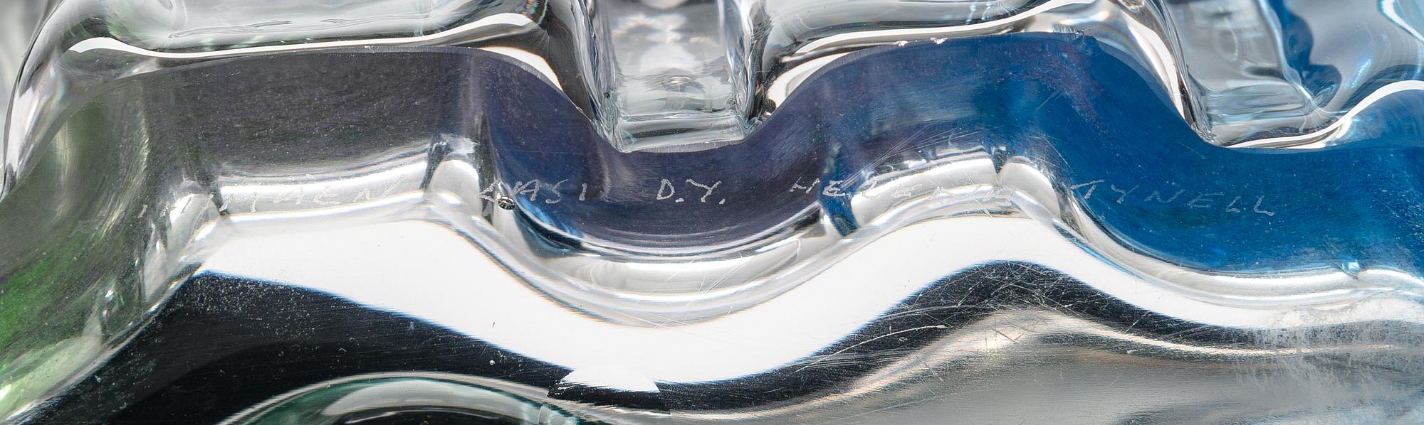 Helena Tynell, a 'Perho' vase, signed Riihimäen Lasi Oy, Helena Tynell.