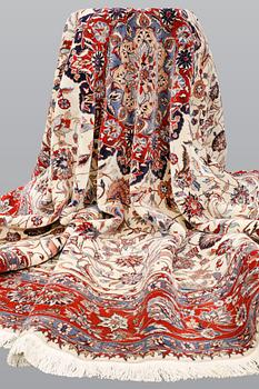 A rug, Figural Orientalisk Rund,  Diameter ca 267 cm.