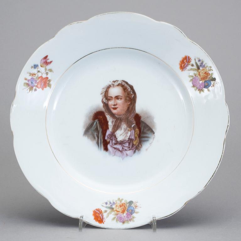 TALLRIK, porslin, Meissenliknande märke, omkring 1900.