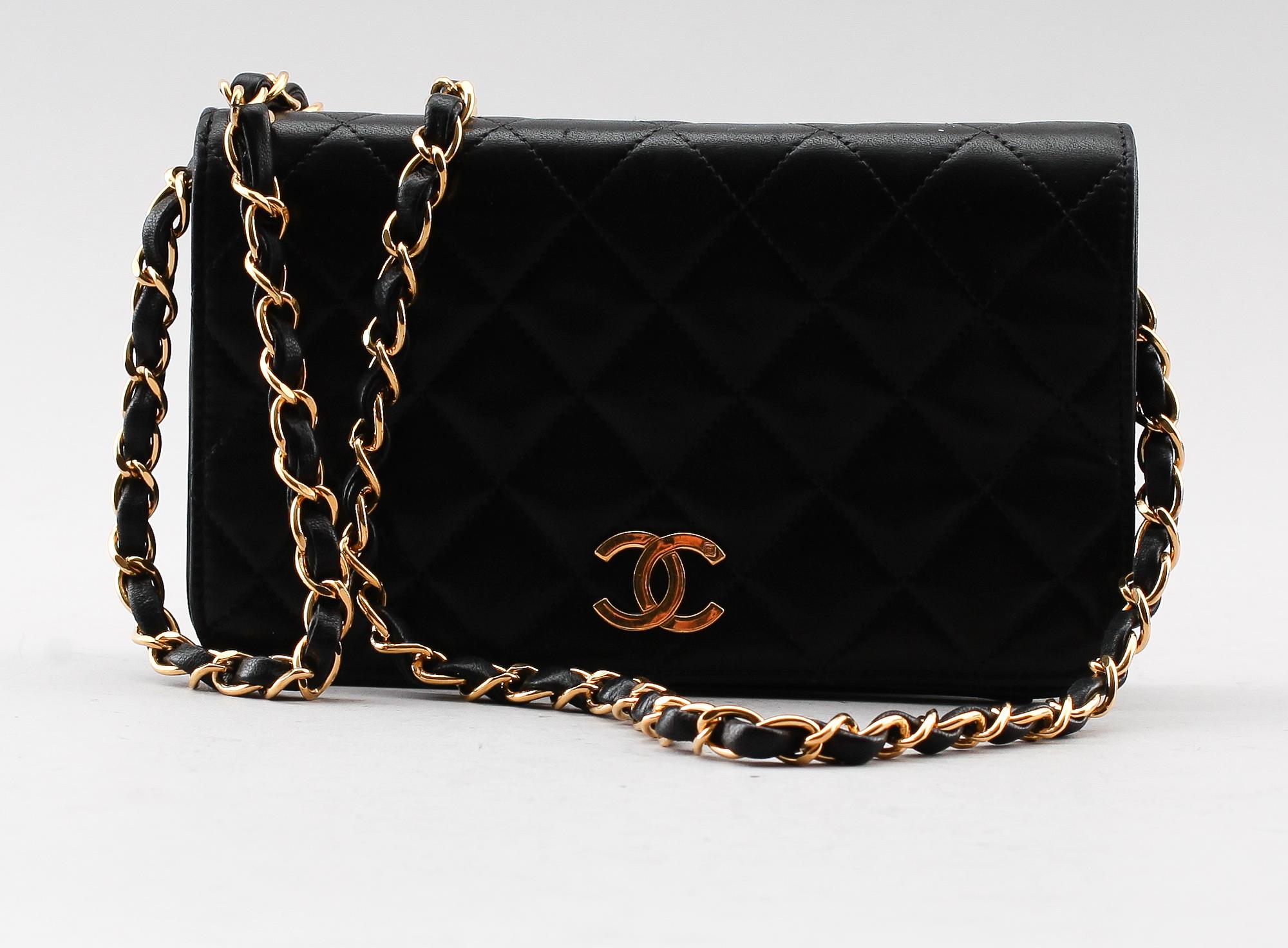 AFTONVÄSKA, Chanel.