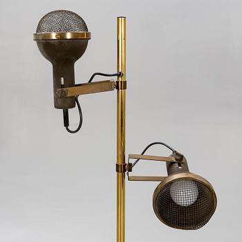 A late 20th century brass floor lamp.