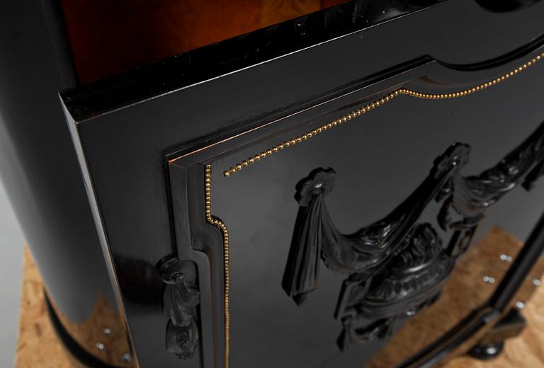 SKÄNK, Louis XVI-stil, Frankrike, omkring 1900.