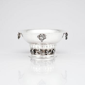 Georg Jensen, an 830/1000 silver centerpiece with grapes, Copenhagen 1919, design nr 296, also designed in 1919.