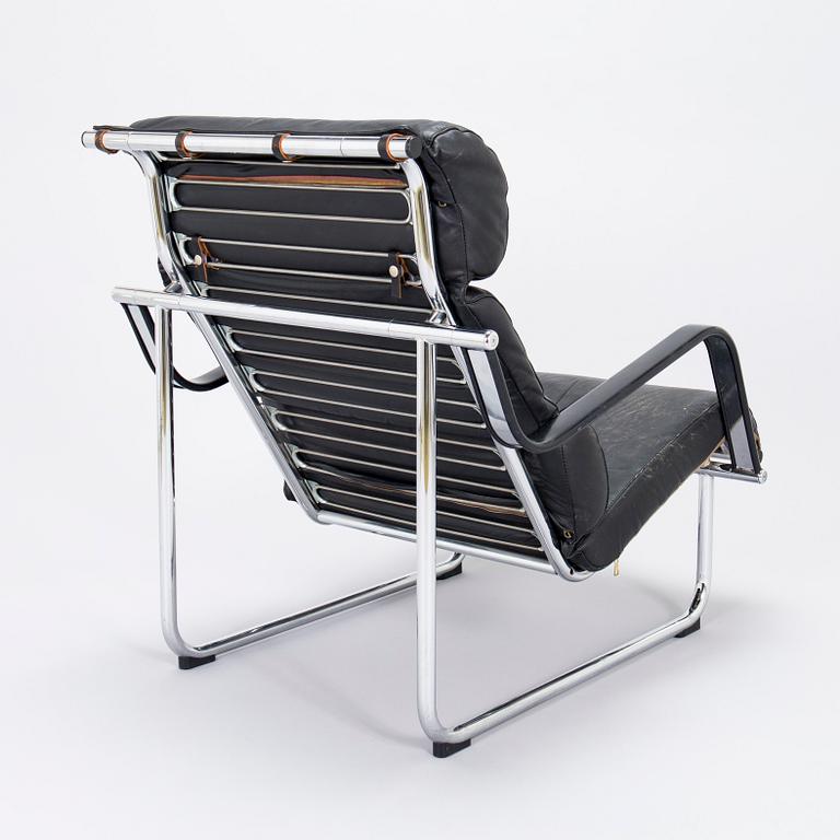 Yrjö Kukkapuro, a late 20th century 'Remmi' armchair for Avarte.