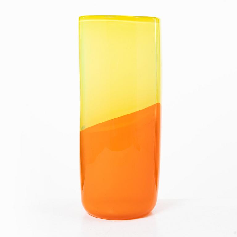 Anne Nilsson, A glass vase.