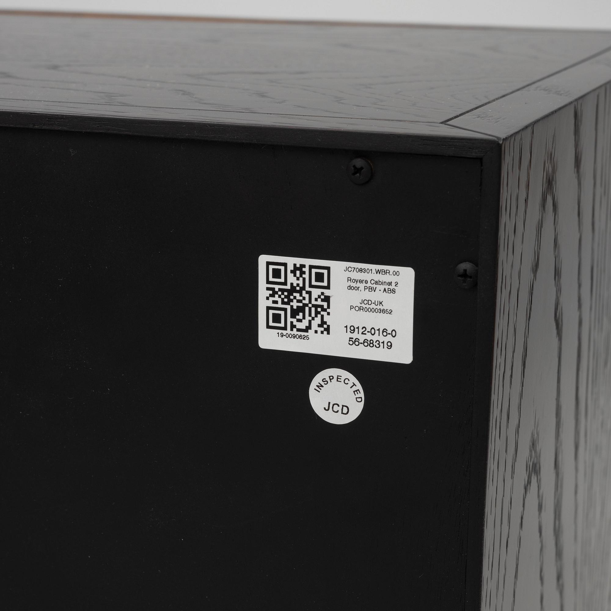 Julian Chichester, skåp, "Lille Short Cabinet", samtida.