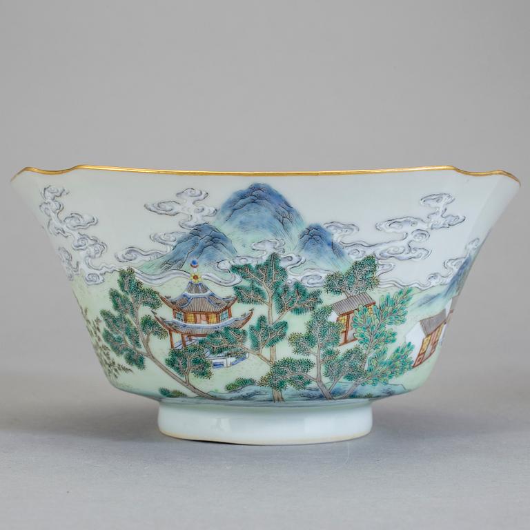 A famille rose bowl, Qing dynasty with Daoguang seal mark.