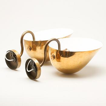 Carl-Axel Acking, vägglampetter, ett par, modell "5019", Bröderna Malmströms Metallvarufabrik, 1940-50-tal.