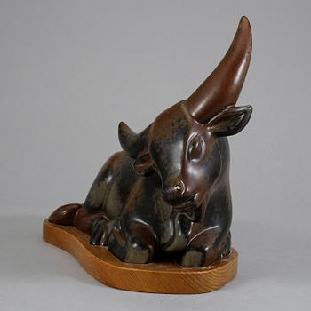 FIGURIN, stengods, Gunnar Nylund, Rörstrand, signerad GN. 1900-talets mitt/andra hälft.