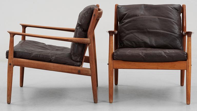 FÅTÖLJER, ett par. 1960/70-tal.