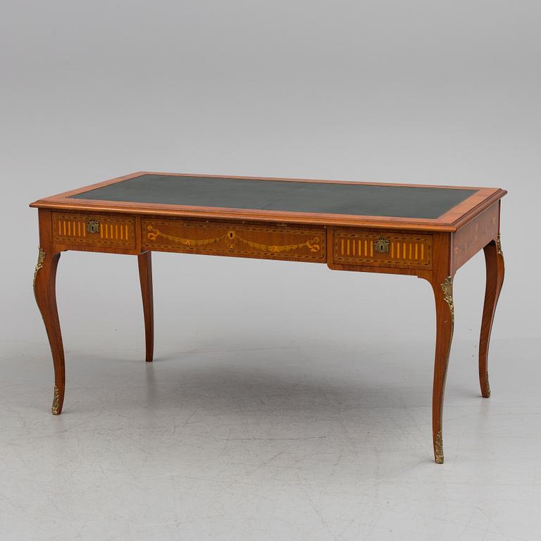 A rococo style writing desk, first half 20th century.