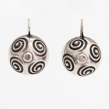 A pair of stelring silver earrings "Halikko earrings", model 213. Kalevala koru, Helsinki.