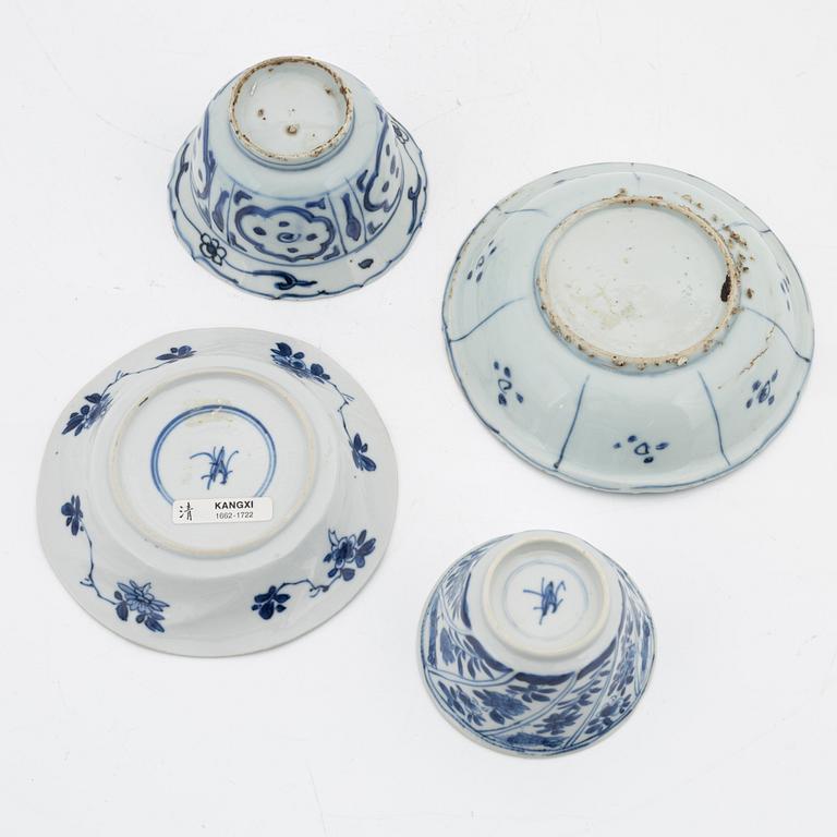 Two cups with saucers, Ming and Qing dynasty, 17th century.