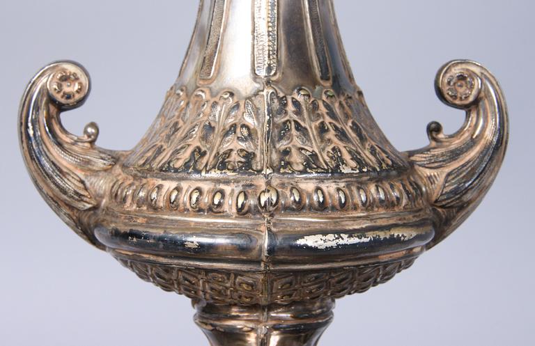 UPPSATSSKÅL, vitmetall samt glas, 1800/1900-tal.