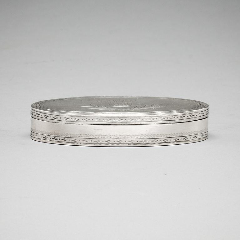 SNUSDOSA, silver, Nils Limnelius, Stockholm, 1804. Vikt ca 70g.