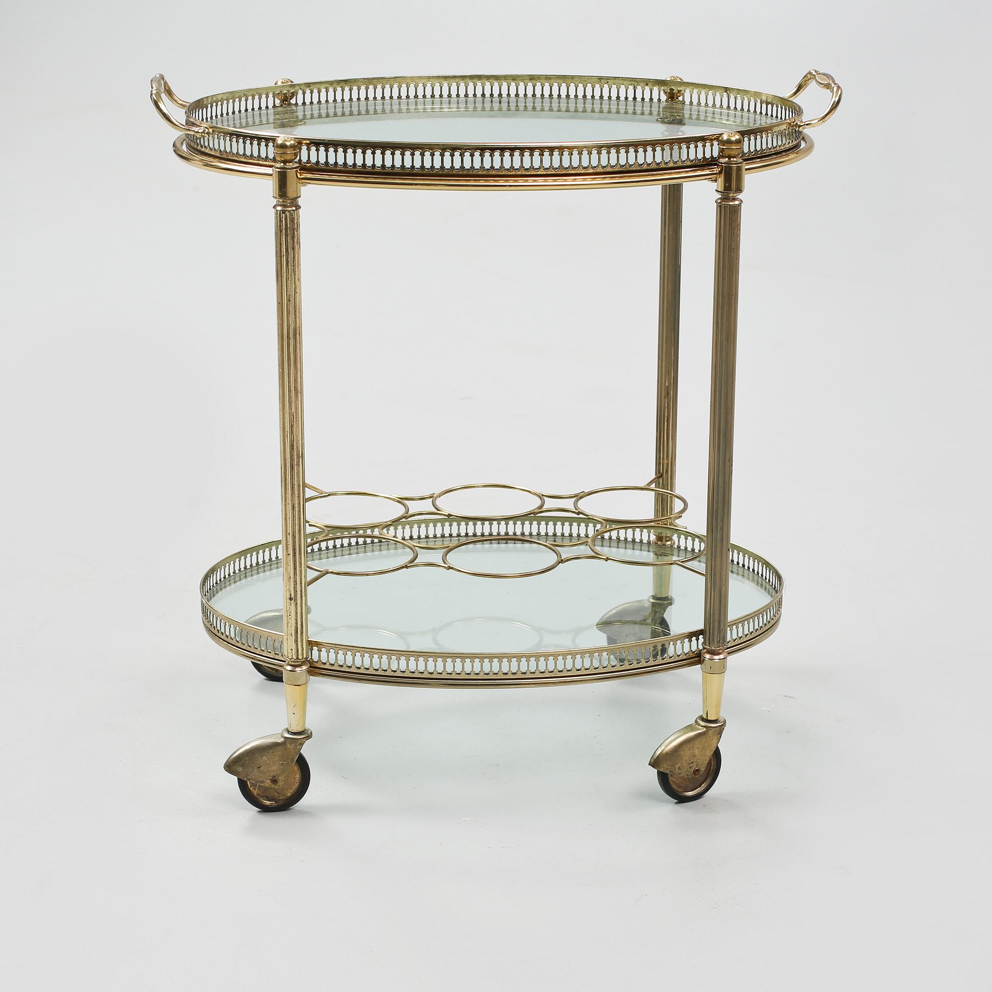 SERVERINGSVAGN, 1900-talets andra hälft.
