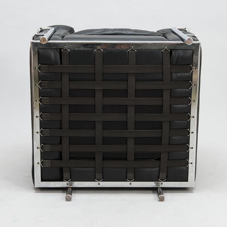 LE CORBUSIER, PIERRE JEANNERET & CHARLOTTE PERRIAND, nojatuoli, "LC2", Cassina, Italia.