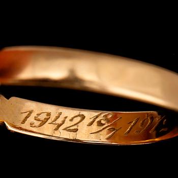 RINGAR, 2 st, 18k guld bla med antikslipade diamanter. Tot.vikt 6g.