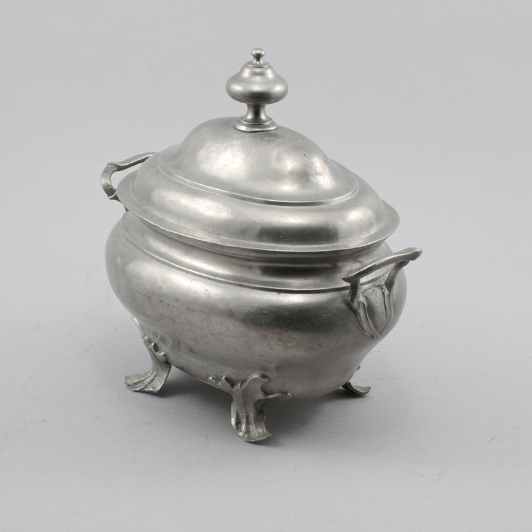 TERRIN, tenn, rokoko, otydlig årsstäpel, troligen 1784.