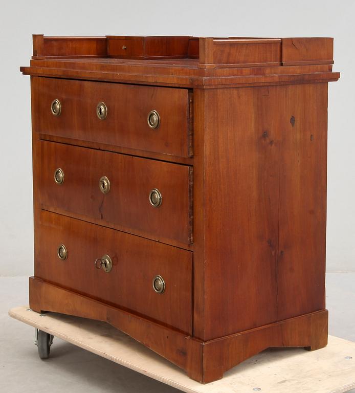 BYRÅ, sengustaviansk, 1800-talets första hälft.