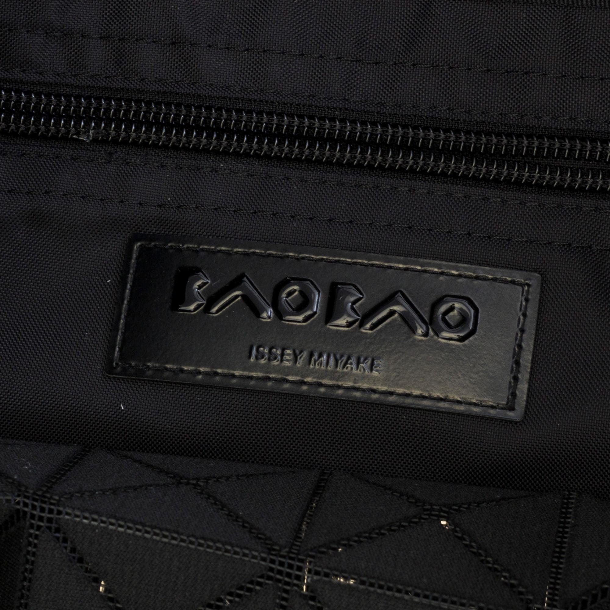 VÄSKA, "Bao Bao", Issy Miyake.