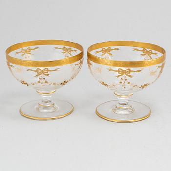 Eight large glass bowls, 20th century.