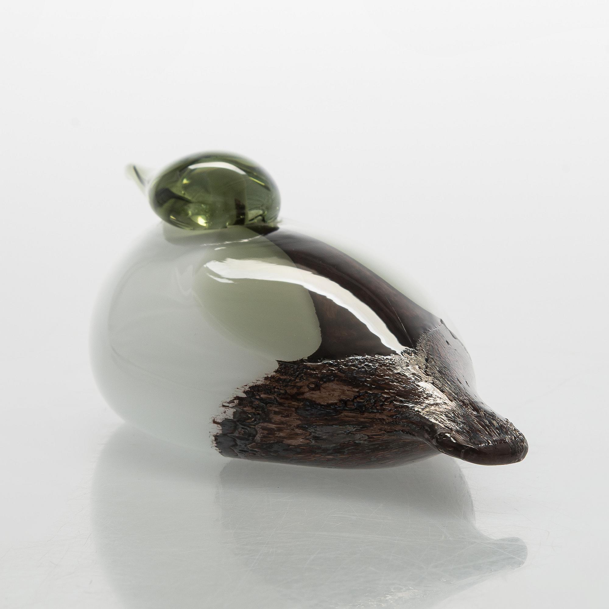 Oiva Toikka, an "Eider" glass bird, signed O. Toikka Nuutajärvi.
