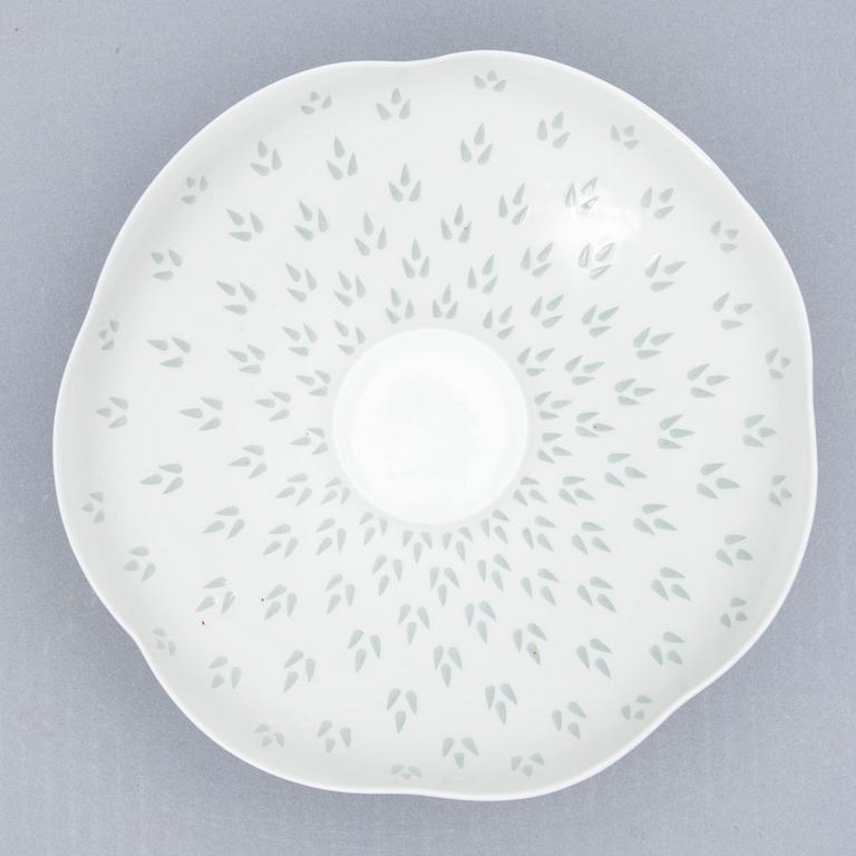 SKÅL, porslin. Signerad Friedl Holzer-Kjellberg, Arabia 1945.