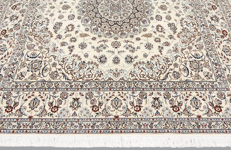 Rug, Nain, part silk, so-called 4 LAA, approx. 207 x 194 cm.