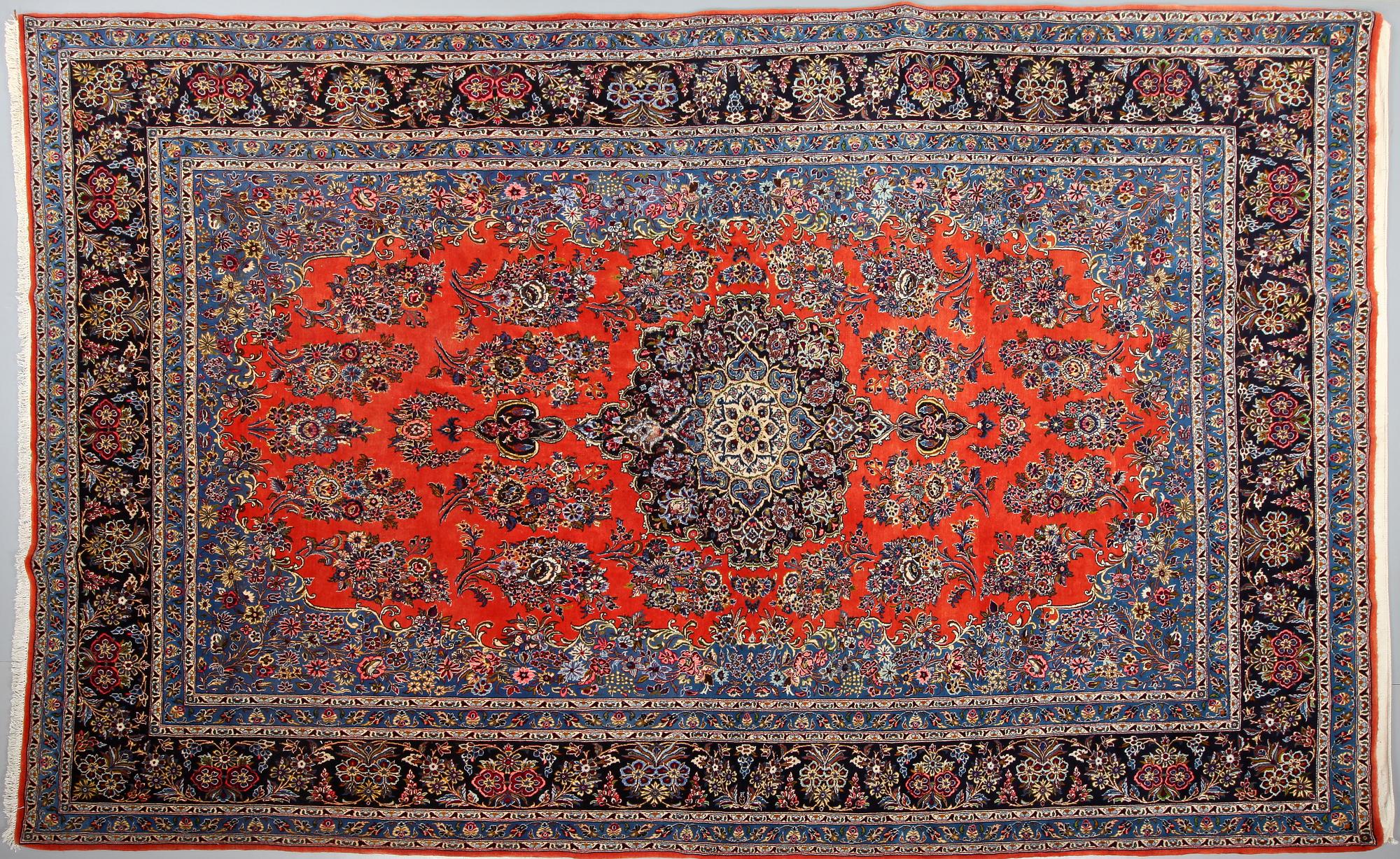 MATTA, Sarouk, old, 370 x 248 cm.