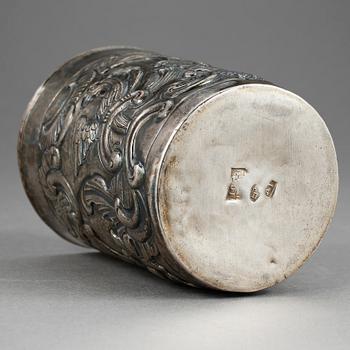 BÄGARE, otydliga stämplar, Ryssland, otydligt daterad 17? Vikt ca 85g.