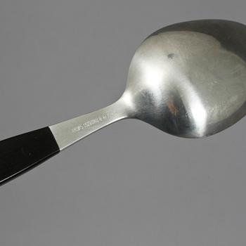 BESTICKSERVIS, 82 delar, rostfritt stål och bakelit, "Focus De lux", Folke Arström, Gense, 1900-talets mitt.