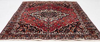 A Bakhtiari carpet, c. 310 x 210 cm.