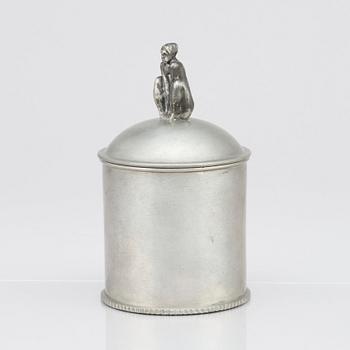 Nils Fougstedt, a pewter box, Stockholm 1928, model 595.