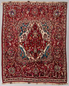 MATTO, probably a Qashqai, ca 206 x 166 cm.