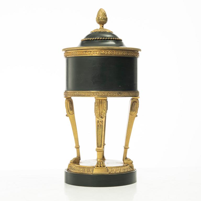 An Empire style lidded box, circa 1900.