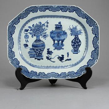 STEKFAT, porslin, Kina, 1700-tal.