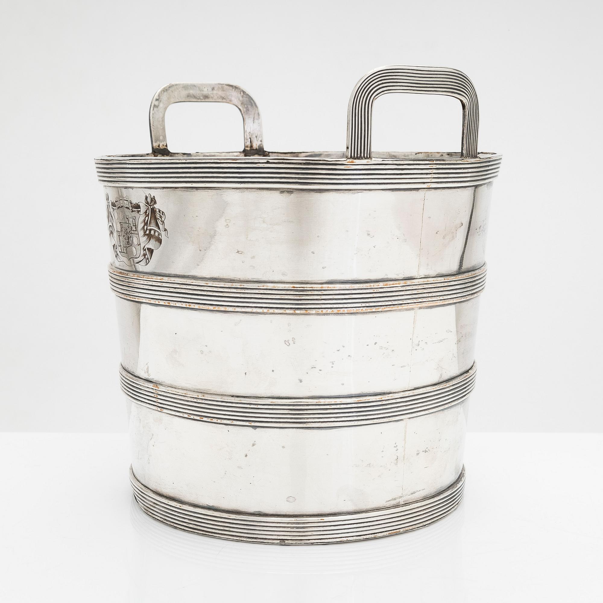 Vinkylare, försilvrad, England, 1800-talets första hälft.