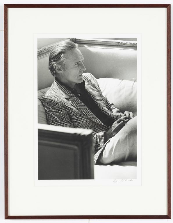 Eugene Pinkowski, "Dennis Hopper at Home in Venice Beach" ca 1985.