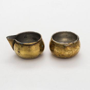 Maija Heikinheimo, a set of mid 20th century brass creamer and sugar bowl, Valaistustyö for Artek.