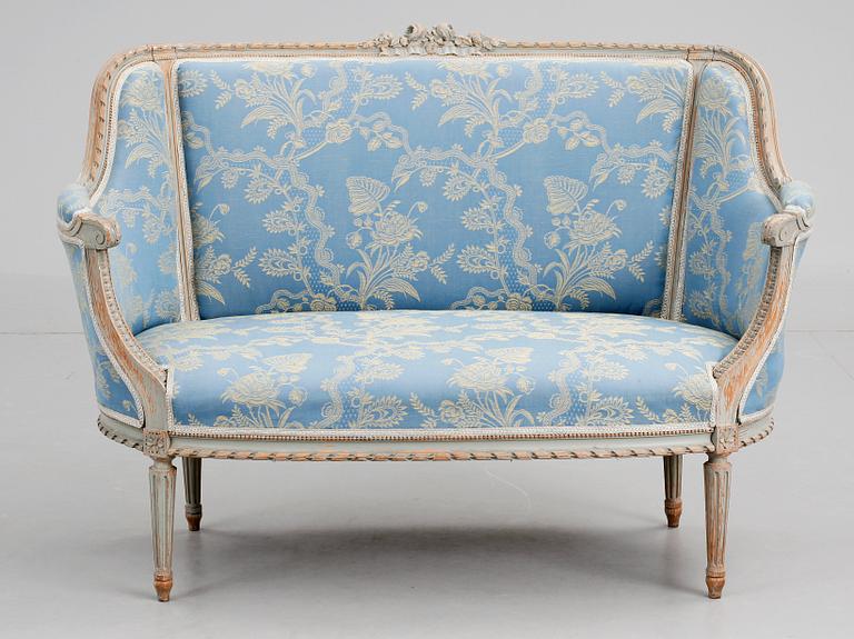 SOFFA, Louis XVI-stil, omkring sekelskiftet 1900.