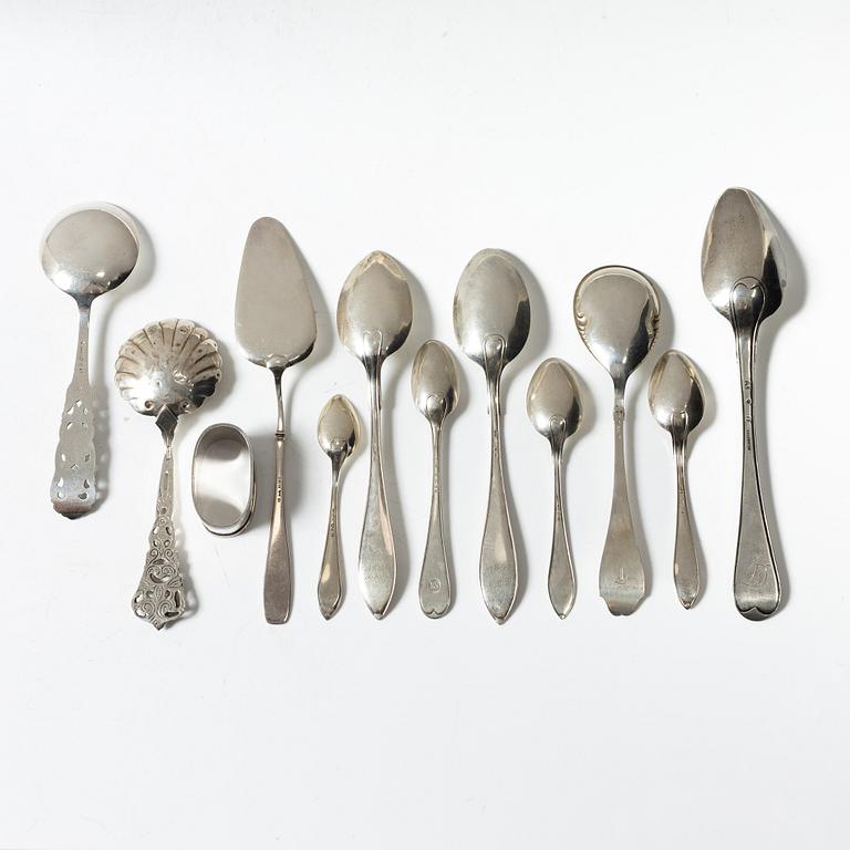 21 pieces of silver cutlery, 1807 - mid 20th century.