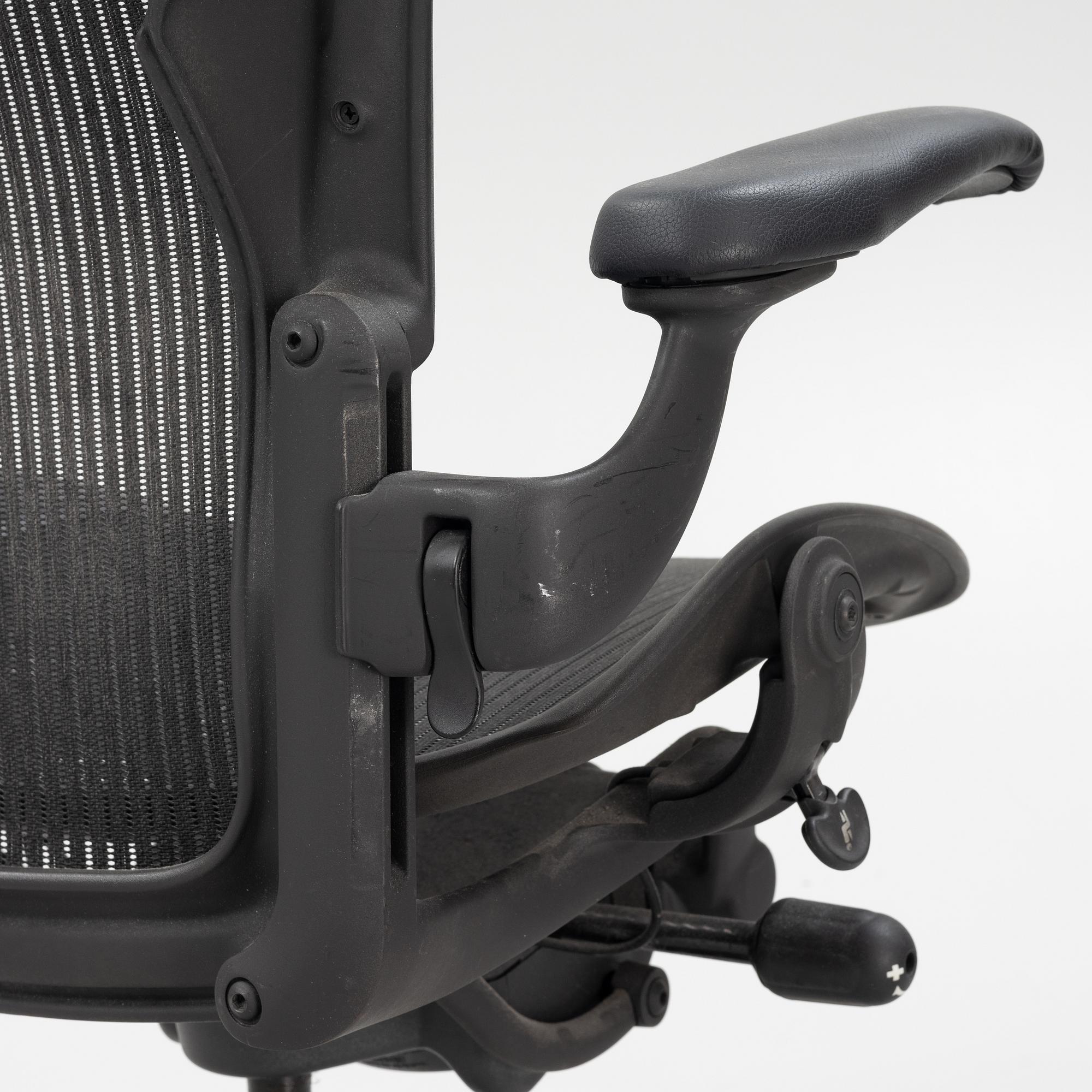 Don Chadwick/Bill Stump, skrivbordsstol, "Aeron", Herman Miller.
