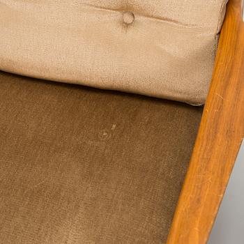 Folke Ohlsson, a pair of armchairs 'USA 75' Dux.